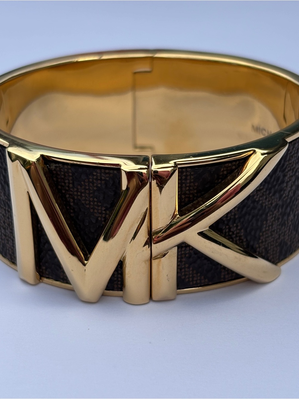 Michael Kors Mott Logo Bracelet Bangle size 6-1/2” - Picture 3 of 14